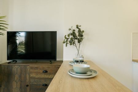 Studio Apartment – Medium Let - Photo 3