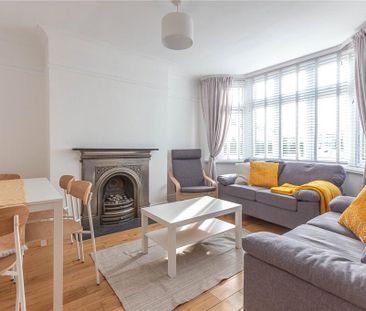 4 bedroom terraced house to rent - Photo 1