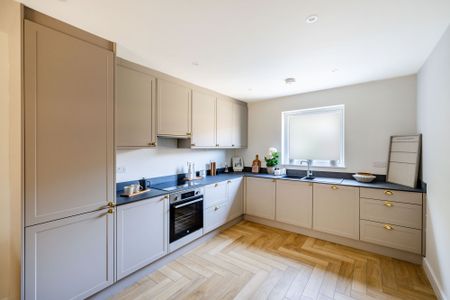 To Let 4 Bedroom House - Photo 2