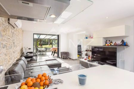 Cap d'Antibes - Superbe villa contemporaine - Photo 2