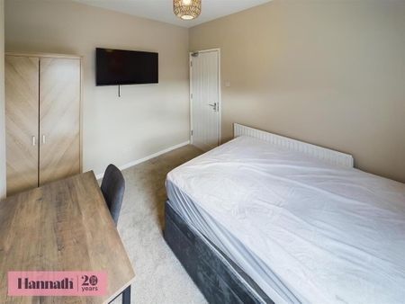 Room 2, 13 Harford Street, Portadown, Craigavon, BT62 3AA - Photo 2