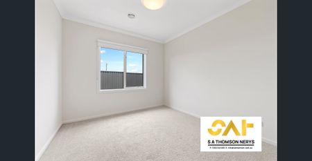 Modern Family Home in Truganina - Photo 4