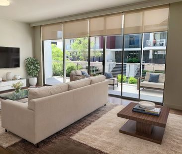 Quite Street Waterside Location !!! TANDARA BUILDING + includes MED... - Photo 1