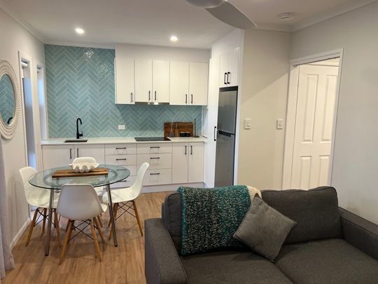 Burleigh Waters - Photo 1