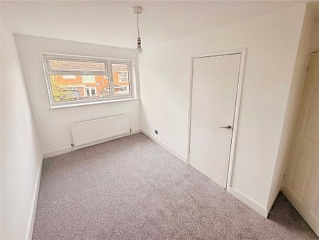 3 bedroom detached house to rent - Photo 3