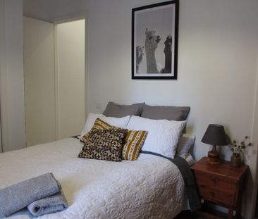 2/5 Pottery Court, Brunswick VIC 3056 - Photo 6