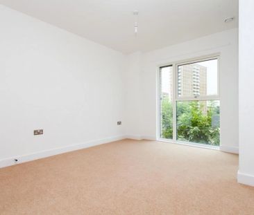 2 Bedroom Apartment - Photo 3