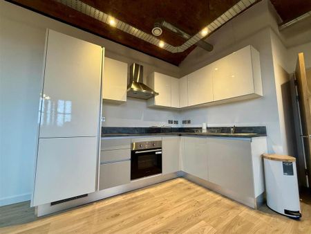 2 bedroom apartment to rent - Photo 4