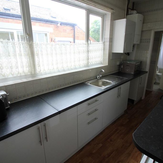 3 bedroom terraced house to rent - Photo 1