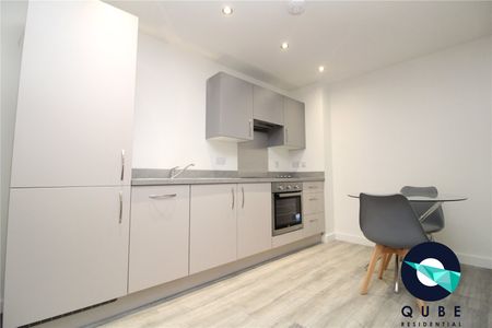 1 bedroom Flat To Rent - Photo 2