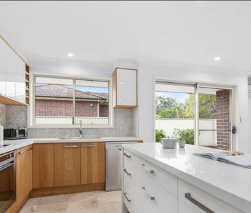 Stylish Family Home - Effortless Single-Level Living in North Rocks - Photo 2