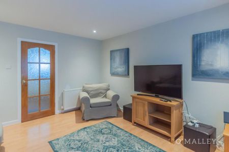 2 bedroom end of terrace house to rent - Photo 2