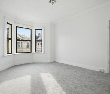 4 bedroom terraced house to rent - Photo 1