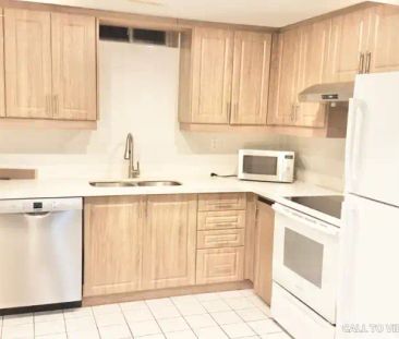 664 Esprit Crescent, Mississauga, Ontario L5R 3B9 | 664 Esprit Cres... - Photo 1