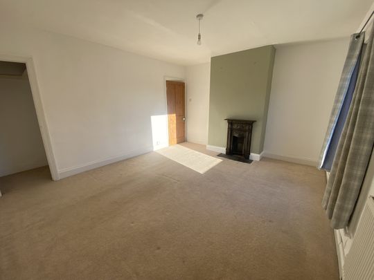 Greenway Road, Taunton - Photo 1