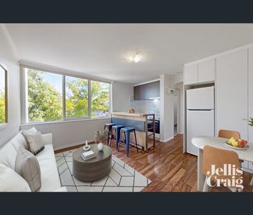 9/34 Mathoura Road, Toorak, Vic 3142 - Photo 4