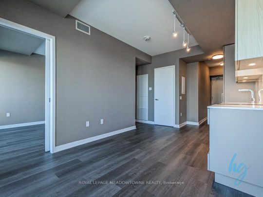 For Lease - 3900 Confederation Parkway Unit# 702, Mississauga, Ontario - Photo 1