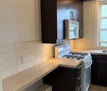 2 Bedrooms - 2384 Avenue Beaconsfield, Montréal - Photo 1