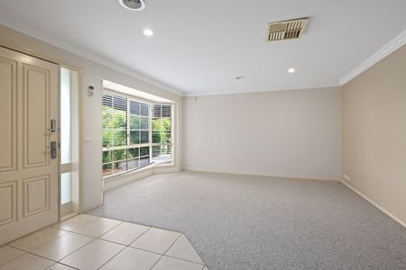 Sprawling East Albury Family Home - Photo 2