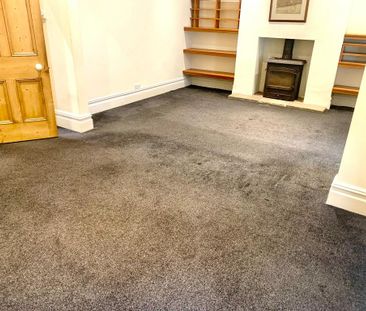 4 bedroom detached house to rent - Photo 4