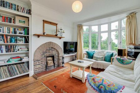 4 bedroom semi-detached house to rent - Photo 4