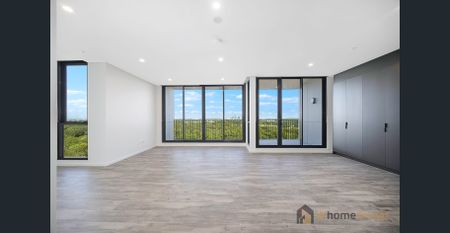 Brand New and Spacious Waterfront 3-Bedroom Apartments with unrestricted views – top levels - Photo 5