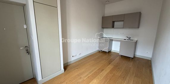 NIMES - ECUSSON, - Photo 2