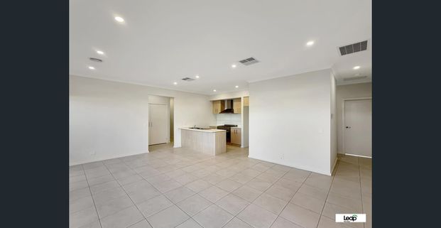 🏠 Brand New 4-Bedroom in Eynesbury - $350pw - Photo 1