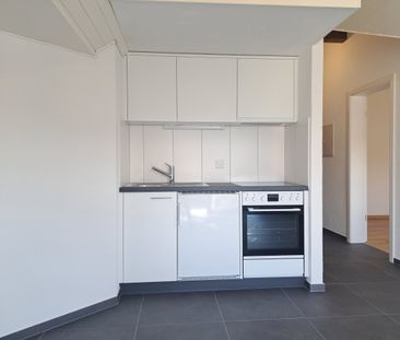 ROSIÈRE 2, Appartement de 2.5 pièces aux combles et renové - Photo 5