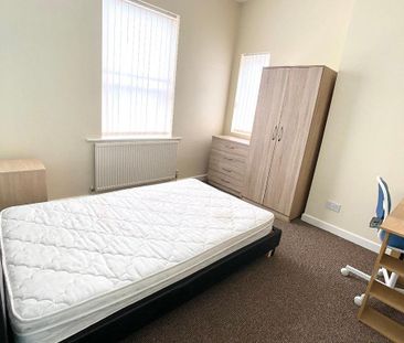1 bedroom in a house share to rent - Photo 6