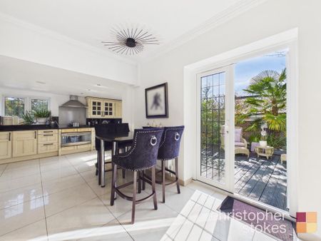 2 bedroom semi-detached house to rent - Photo 3