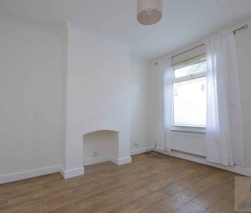 Sprowston Road, Norwich - Photo 1