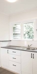 Fresh, Bright & Convenient Living - Photo 3