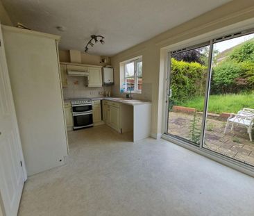 3 bedroom end of terrace house to rent - Photo 3