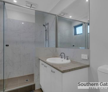 Modern Living in the Heart of Kwinana Town Centre - Photo 2