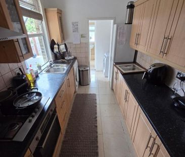 4 bedroom house to rent - Photo 6