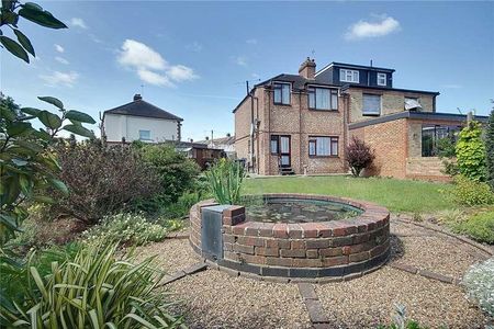 Orchard Crescent, Enfield, Middlesex, EN1 - Photo 5