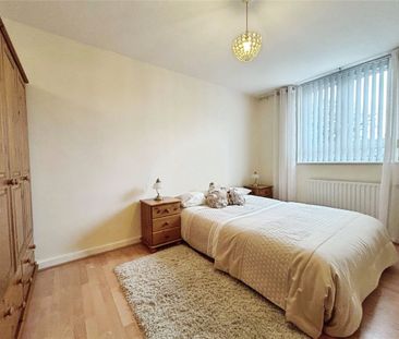 Dovercroft, Liverpool, Merseyside, L25 - Photo 3