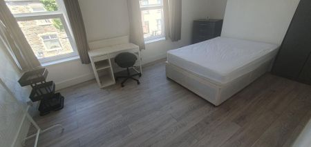 4 bedroom house to rent - Photo 4