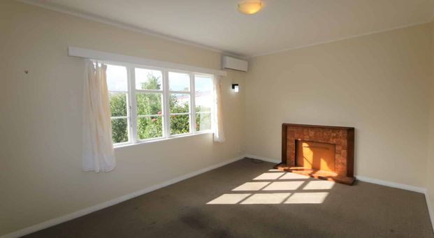 2 Bedroom refurbished flat - Photo 1