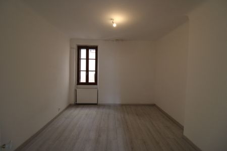 Location Appartement 3 pièces 69m² HYERES 83400 - Photo 5