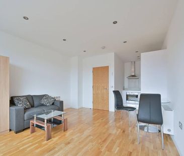 Studio to rent - Photo 2