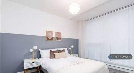 2 bedroom flat to rent - Photo 5