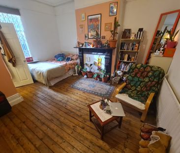 8 Bed - 6 Claremont Villas, Woodhouse, Leeds - LS2 9NY - Student - Photo 2