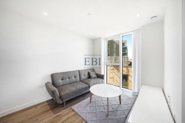 Skylark Point, 48 Newnton Close, N4 2BX - Photo 1