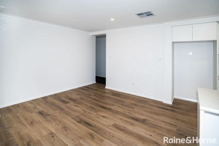 MODERN HOME IN GOBBAGOMBALIN - Photo 2