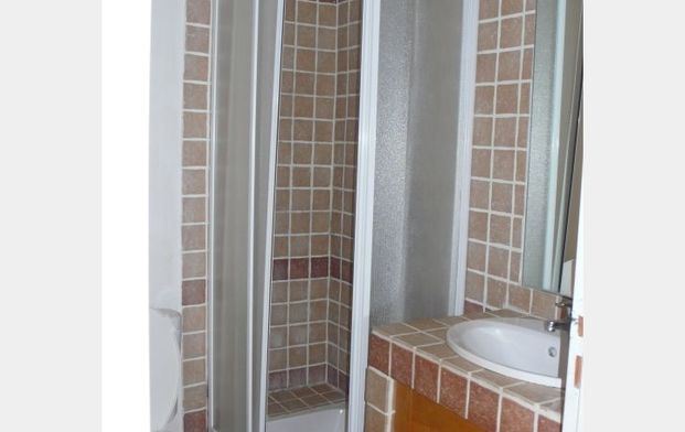 Location Appartement P2 Meublé Nimes - Photo 1