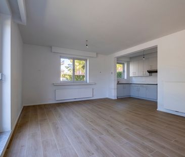 Gezellig gelijkvloers appartement met tuin! - Photo 2