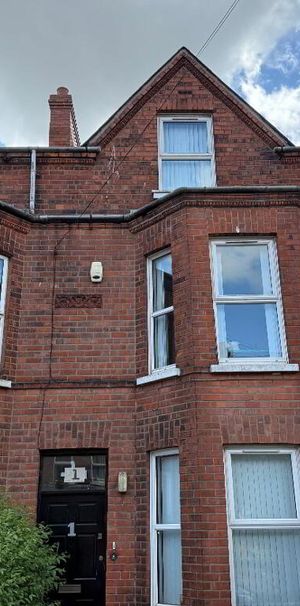 1 Sandhurst Drive, Belfast, BT9 5AY - Photo 2