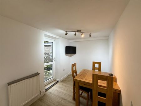 59 Hill Street - Photo 2